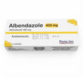 Albendazolo
